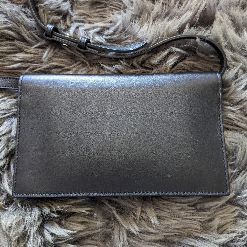 Gucci Wallet On Chain. - Picture 5 of 13